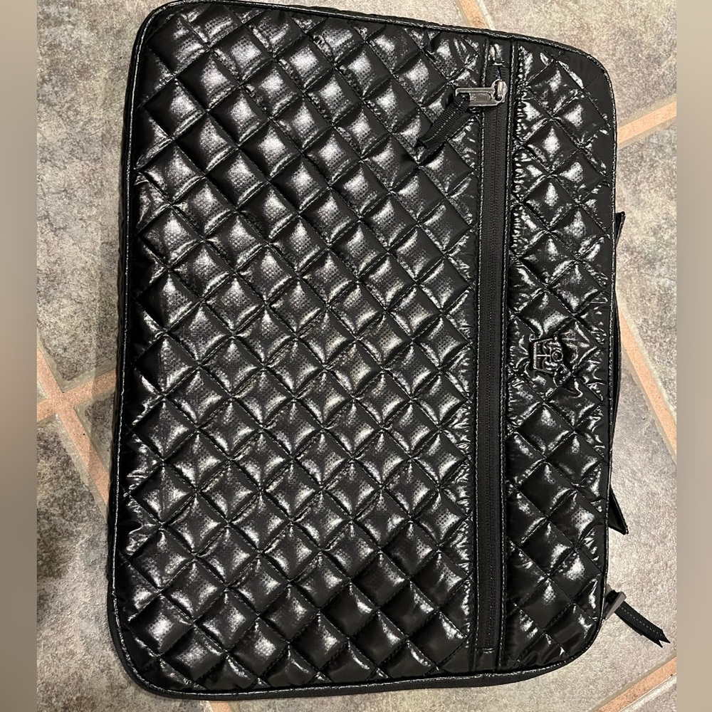 Oliver Thomas black laptop case!